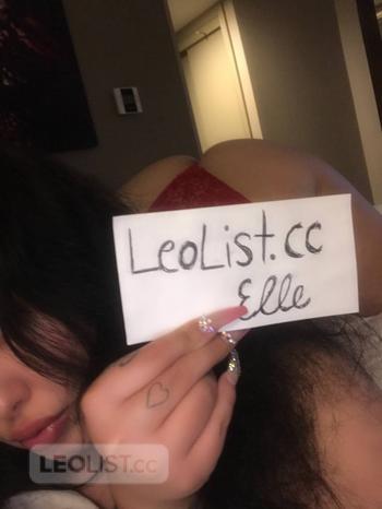 Queen Elle, 23 Caucasian/White female escort, Oakville